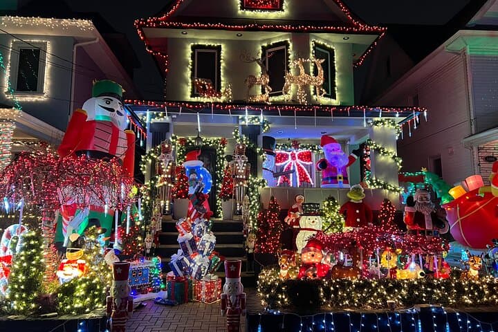 Dyker Heights Christmas Lights Tour: NYC Holiday Lights & DUMBO Skyline Evening photo 3