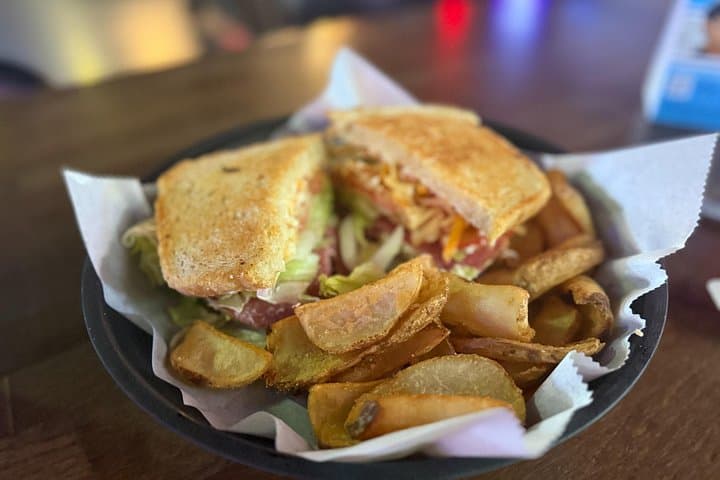 Downtown Orlando Food Tour: Authentic Fusion Tastings & Lake Eola Walk photo 1