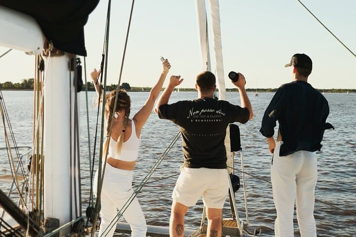 Luxury Sailing on the Río de la Plata: Buenos Aires Catamaran Cruise photo 3