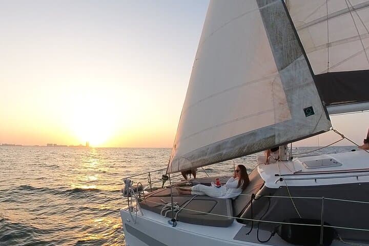 Private Sailing Cruise from Palm Jumeirah: Dubai Skyline, Swimming & Snorkel photo 3