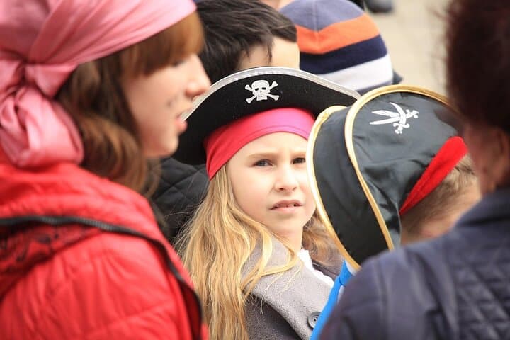 Pensacola Pirate Scavenger Hunt: Self-Guided Downtown Walking Adventure