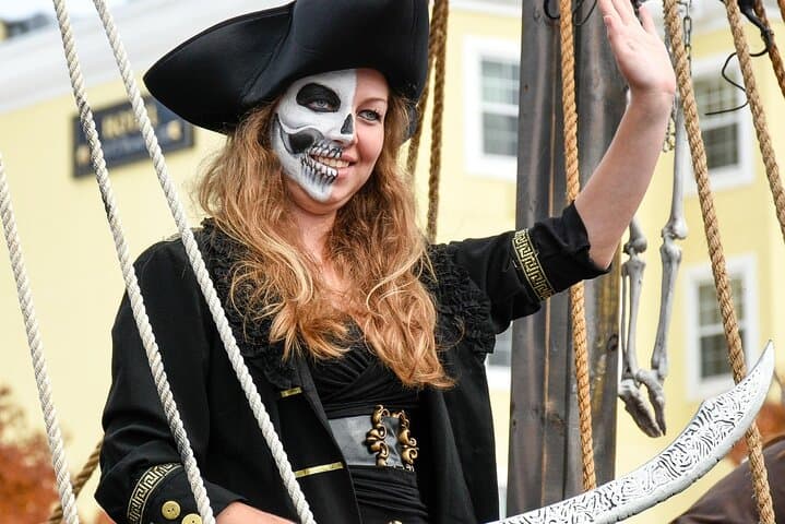 Pensacola Pirate Scavenger Hunt: Self-Guided Downtown Walking Adventure photo 2