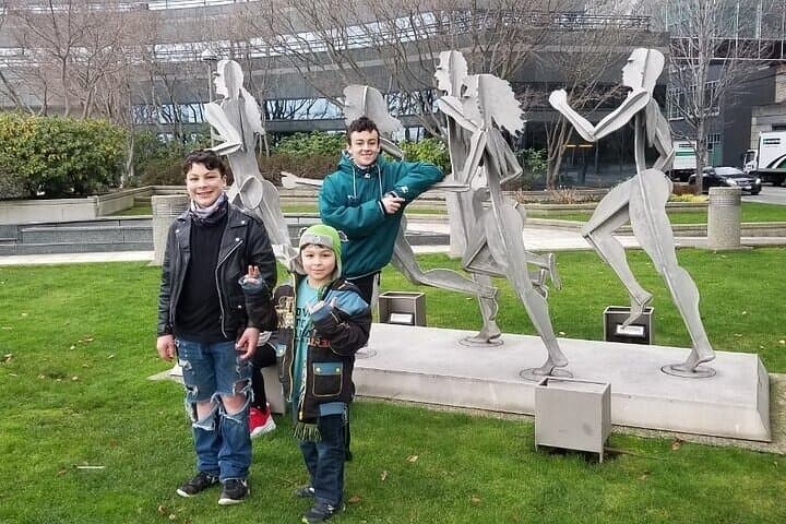 Seattle Scavenger Hunt: Self-Guided Walking Tour of Space Needle, Pike Place & Olympic Sculpture Park