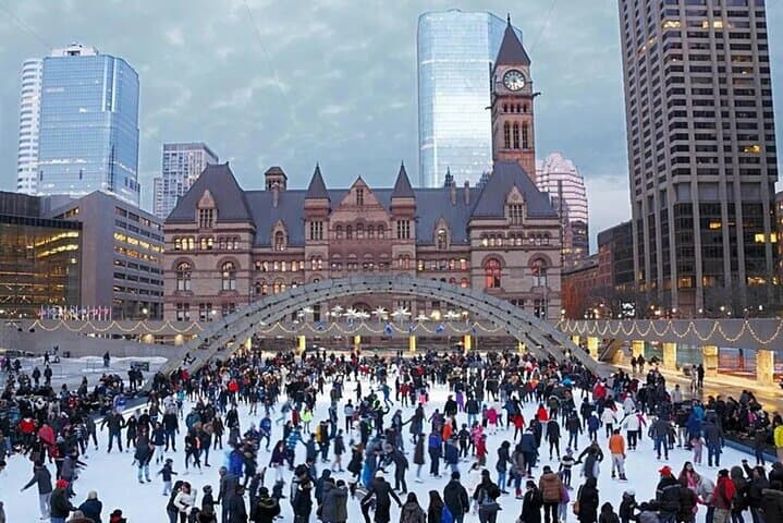 Ottawa Private City Highlights Walking Tour — Parliament Hill, ByWard Market & Rideau Canal Cruise