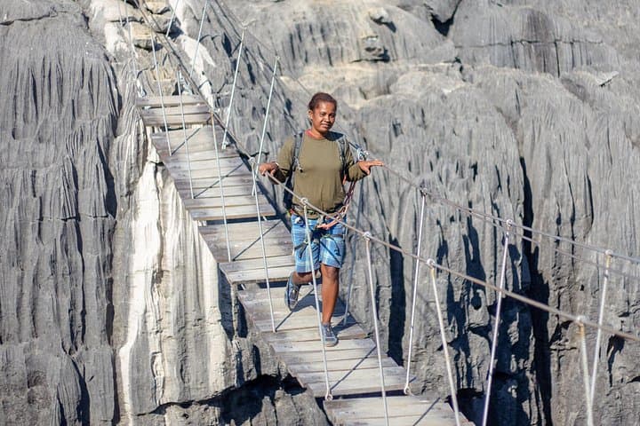Tsingy de Bemaraha 3-Day Tour from Morondava — Baobab Avenue, Tsingy Spires & Manambolo Canoe Caves photo 2