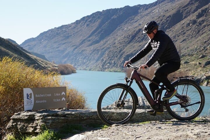 Roxburgh Gorge eBike & Clutha River Jet Boat Adventure from Cromwell photo 5
