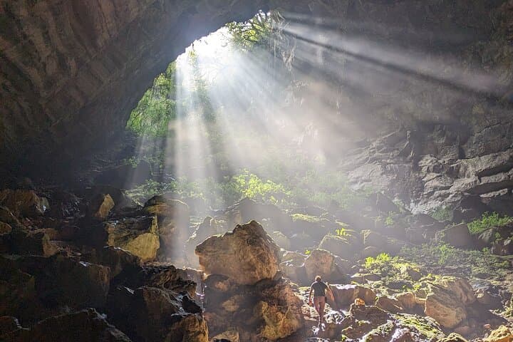 Exploring Huautla's Caverns and Mazatecan Culture: Journey into Mexico's Largest Cave System photo 3
