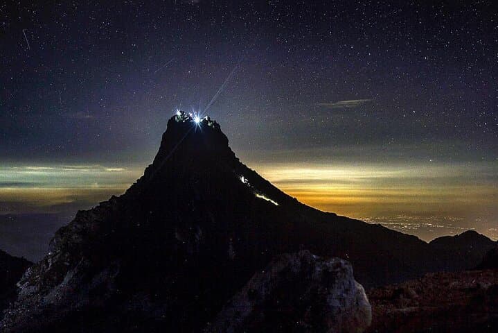 Sunrise Hike Mount Sibayak: Summit Vents, Hot Springs & Sipiso-Piso Views