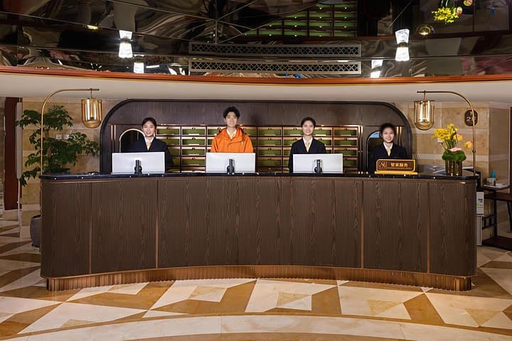 Yangtze Miracle Luxury Cruise: 4-Day All-Inclusive Three Gorges Voyage photo 3