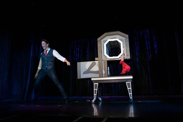 Allstars of Magic at Planet Hollywood — Vegas Variety Magic Show photo 4