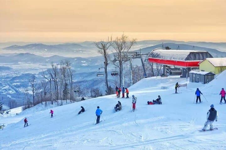 Harbin Private Day Trip to Yabuli Ski Resort — Full-Day Skiing & Transfers photo 5