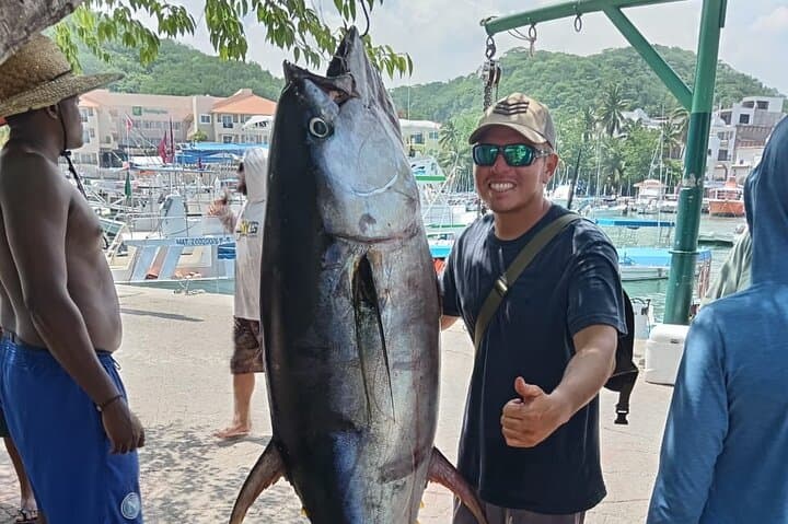 Private Boat Tour of Huatulco’s 7 Bays — Snorkel, Beaches & Marine Life photo 5