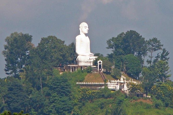 9-Day Sri Lanka: Ancient Kingdoms, Wildlife Safaris and South-Coast Beaches photo 3