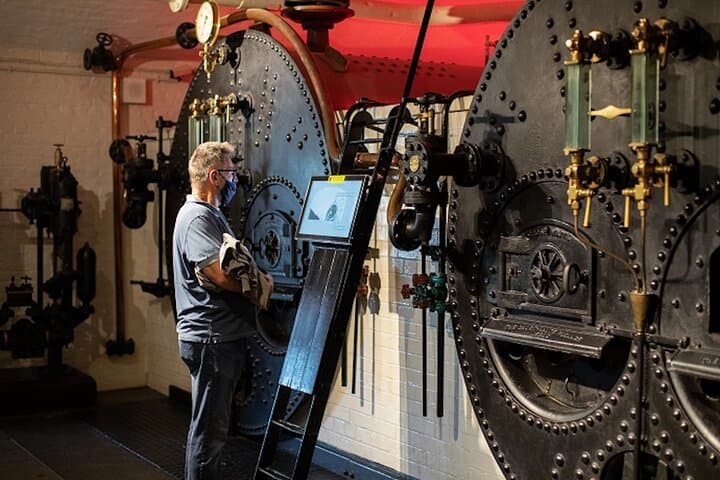 Tower Bridge London: Glass Walkways & Victorian Engine Rooms Entry photo 2
