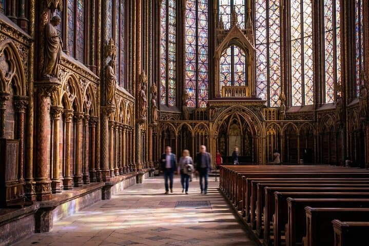 Sainte-Chapelle Guided Visit: Explore Paris's Gothic Stained Glass in 60 Minutes photo 5