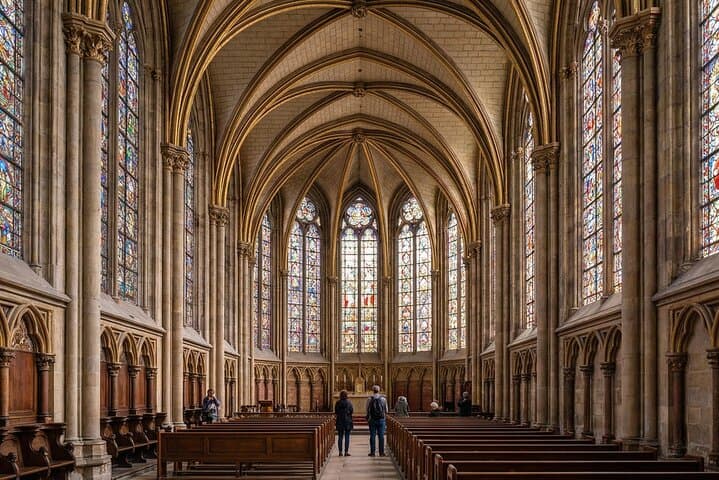 Sainte-Chapelle Guided Visit: Explore Paris's Gothic Stained Glass in 60 Minutes photo 6