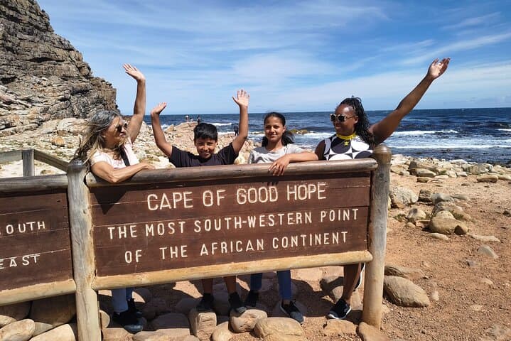 Cape Town Transfers: Reliable Door-to-Door Shuttle Between CPT, Stellenbosch & Hermanus photo 4