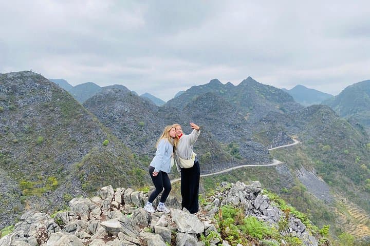 Ha Giang Motorbike Journey: Dong Van Geopark, White Cliff & Nho Que Gorge photo 3