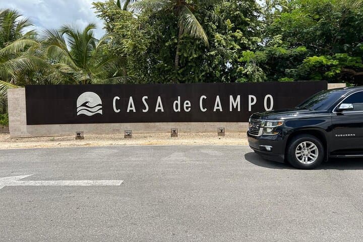Private VIP SUV Transfer: Punta Cana (PUJ) to La Romana Hotels