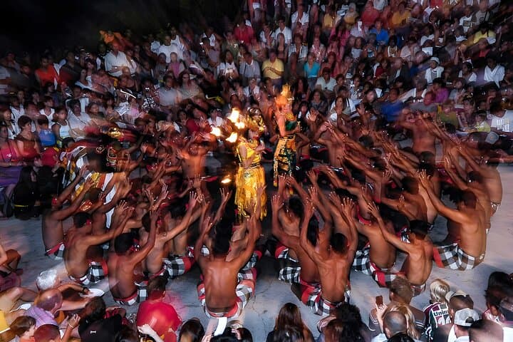 Uluwatu Kecak Fire Dance & Jimbaran Seafood Dinner: Sunset Temple Tour photo 6