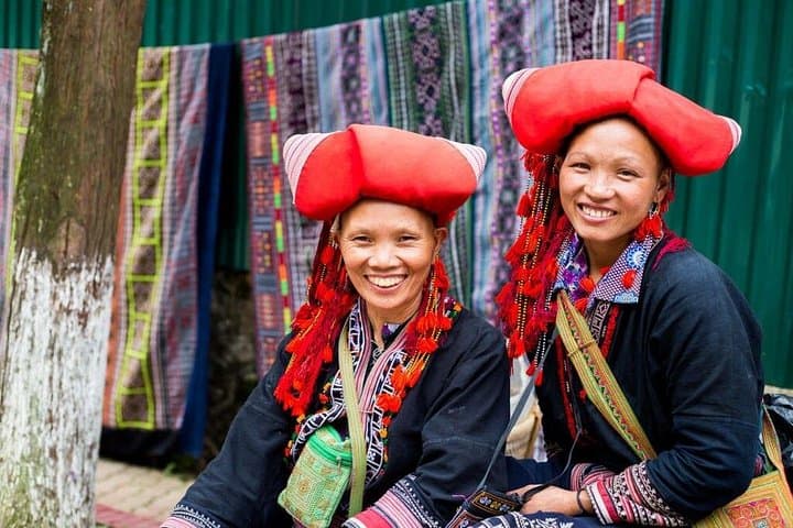 Can Cau & Bac Ha Market Tour: 2-Day Sapa Cultural Immersion photo 2