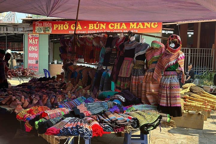 Can Cau & Bac Ha Market Tour: 2-Day Sapa Cultural Immersion photo 4