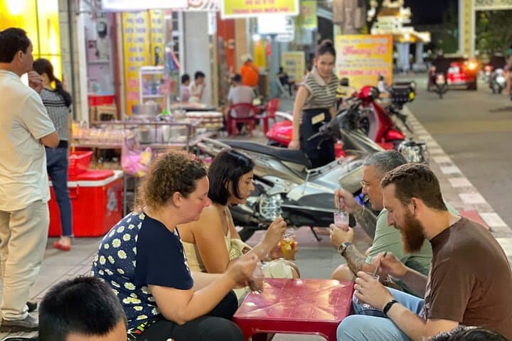 Hue Food Walking Tour: 8 Iconic Dishes Along the Perfume River photo 3