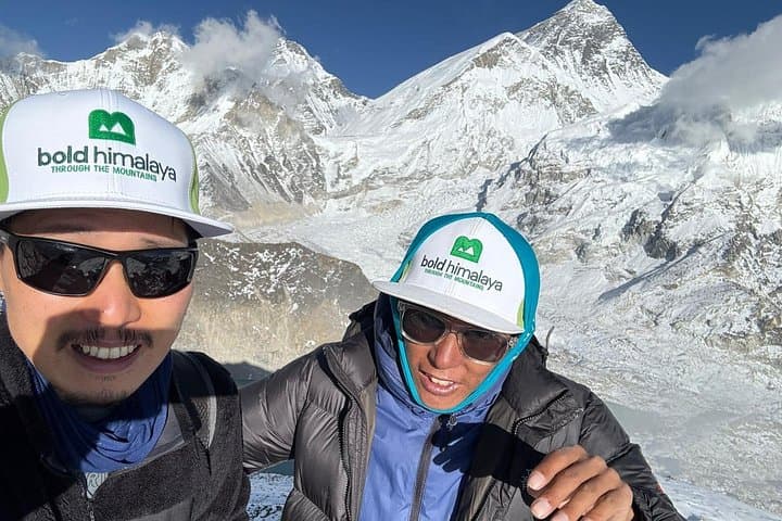 Everest Three Pass Trek: Kongma La, Cho La & Renjo La High‑Altitude Route photo 2