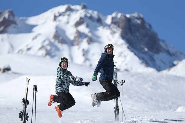 Erciyes Ski Center Full-Day Ski Tour with Lunch and Transport photo 1