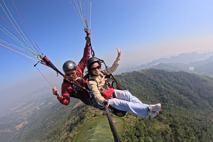 Hanoi Paragliding at Bu Hill: Tandem Flights Near the City photo 3