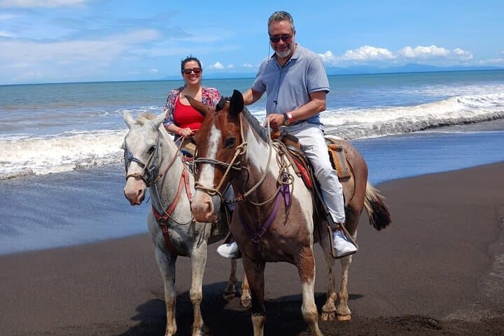 Tarcoles-Garabito Horseback Riding: Sunset Mangrove & Beach Trail Ride photo 4