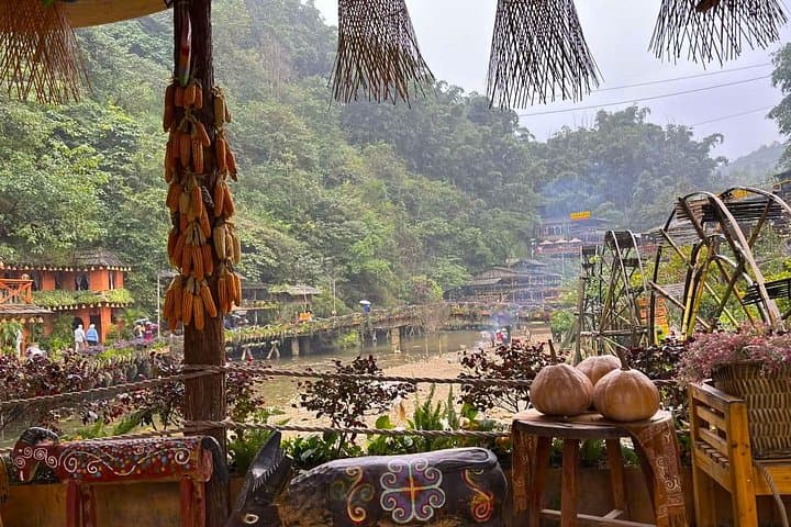 Sapa 2-Day Trek: Rice Terrace Treks, Ethnic Villages & Hoang Lien Mountains photo 2