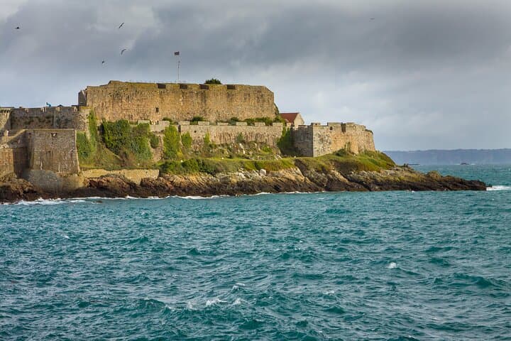 Guernsey Private Shore Tour — Historic Treasures and Coastal Beauty photo 5