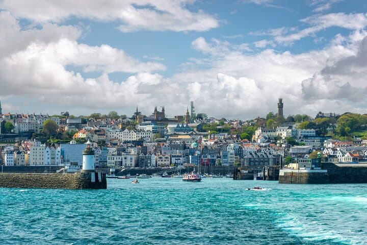 Guernsey Heritage Discovery: 4-Hour Private Shore Tour from St Peter Port