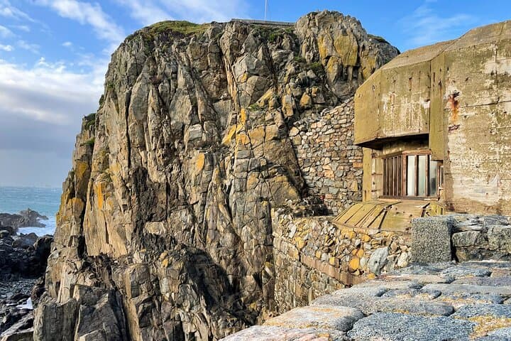 Guernsey Private Shore Tour — Historic Treasures and Coastal Beauty photo 2