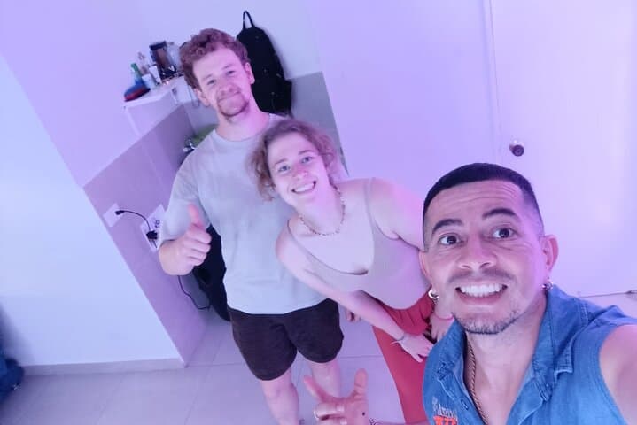 Salsa and Bachata Class in Medellín with Bryant — Learn Colombian Social Dance photo 3
