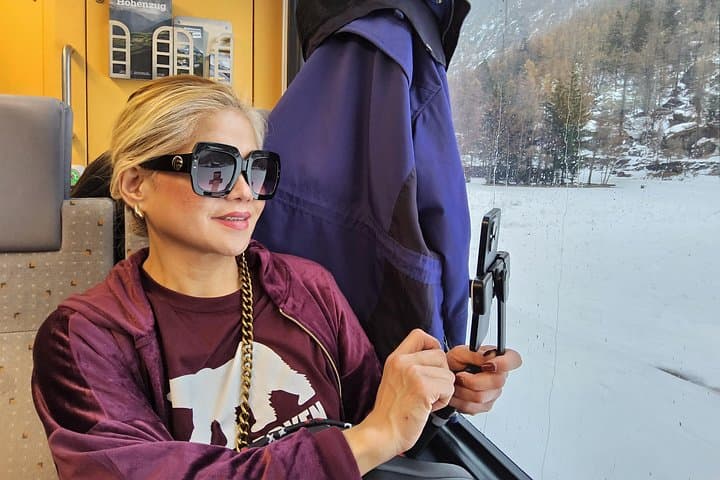 Zurich to Glärnisch: A One-Day Funicular Hike and Horse-Drawn Carriage Escape photo 1