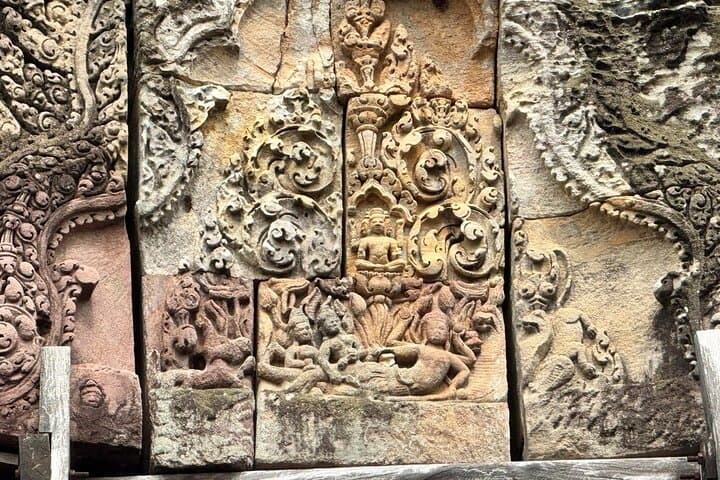 Private Angkor Temples Tour Angkor Wat Ta Prohm Banteay Srei photo 3