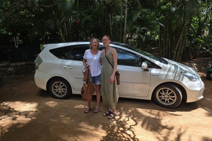 Private Colombo City Tour by Car: Relaxed Cultural Highlights