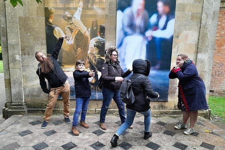 Stratford-upon-Avon Scavenger Hunt: 3-Hour Historic Town Adventure photo 4