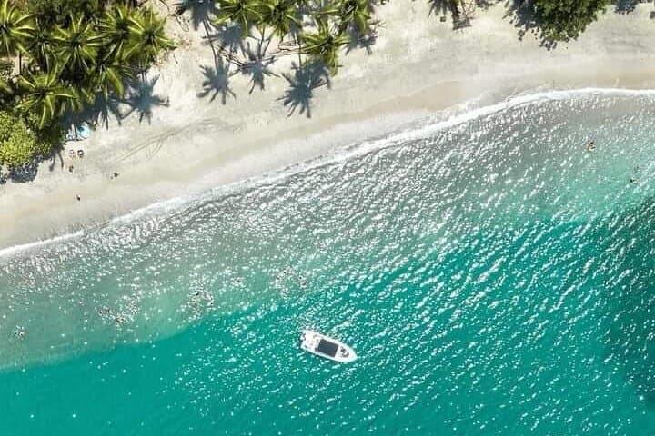Turtle Island Snorkeling Tour from Puntarenas — Isla Tortuga Day Trip