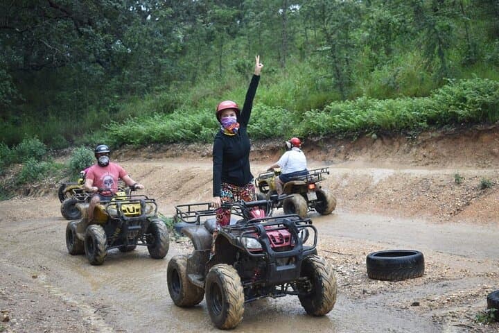 Roatan ATV Jungle Adventure: Chocolate Factory & West Bay Beach Break photo 4