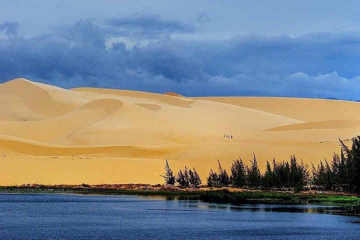 Mui Ne Sand Dunes Day Trip from Nha Trang — White & Red Dunes & Fairy Stream photo 3