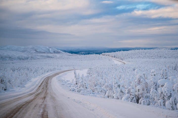 Arctic Circle Winter Road Tour from Fairbanks — Dalton Highway Northern Lights Chase photo 2