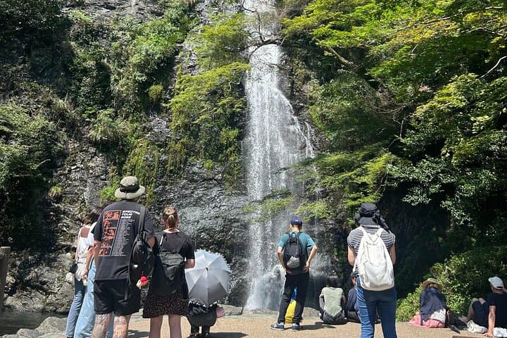 Minoh Waterfall & Katsuo-ji Half-Day: Forest Walk, Waterfall Views and Daruma Dolls