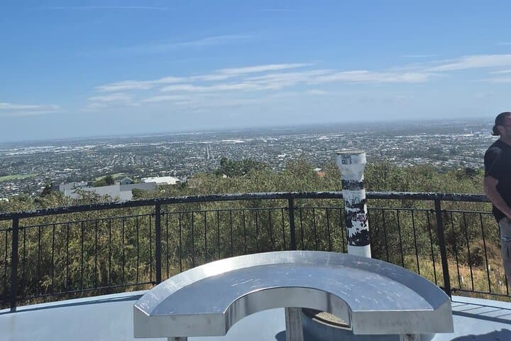 Half-Day Christchurch Scenic Tour: Cashmere Hills, Sumner & Botanic Gardens photo 4