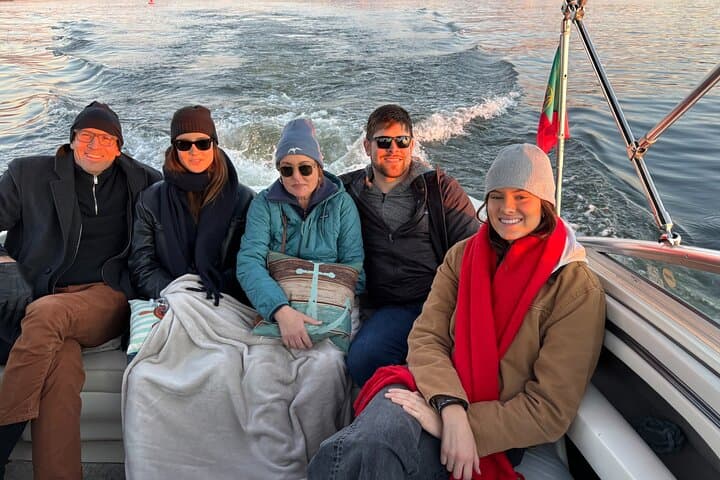 Porto Douro River Cruise with Port Wine and Regional Snacks