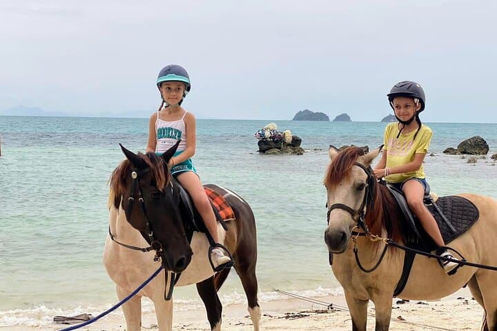 Horseback Riding on Koh Samui Beaches: Sunrise and Sunset Coastal Rides photo 5