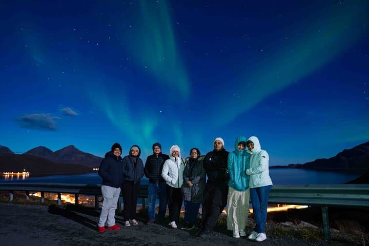 Tromsø Northern Lights Chase with Campfire, Reindeer Sausage & Pro Photos photo 4