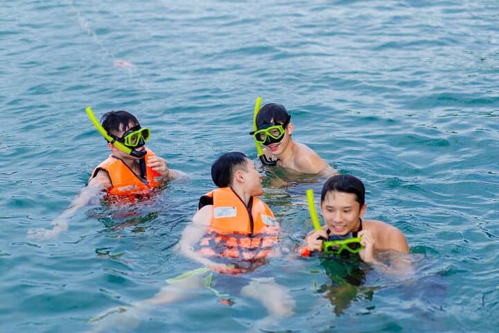Krabi 7 Islands Sunset: Big-Boat Snorkel, BBQ Dinner & Bioluminescent Swim photo 3